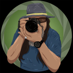 The logo of vertseven.art is an illustration of Sebastian Aravena pointing his camera directly at the viewer of the drawing. Illustration by Sebastian Aravena.